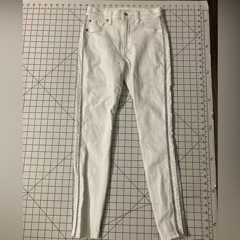7 For All Mankind Women’s Size 26 White/Silver High-Waist Ankle Skinny Jeans‎